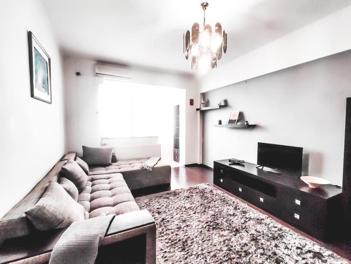 Parliament 1Br Apartment W Self Check In Бухарест Экстерьер фото